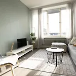 --2ndhomes Modern & 1br Floor Home-- Appartamento *