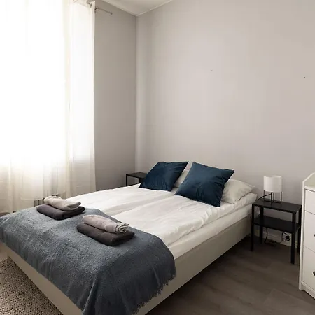 Apartment --2ndhomes Modern & 1br Floor Home-- *